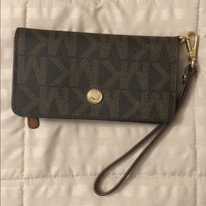 Michael Kors Clutch